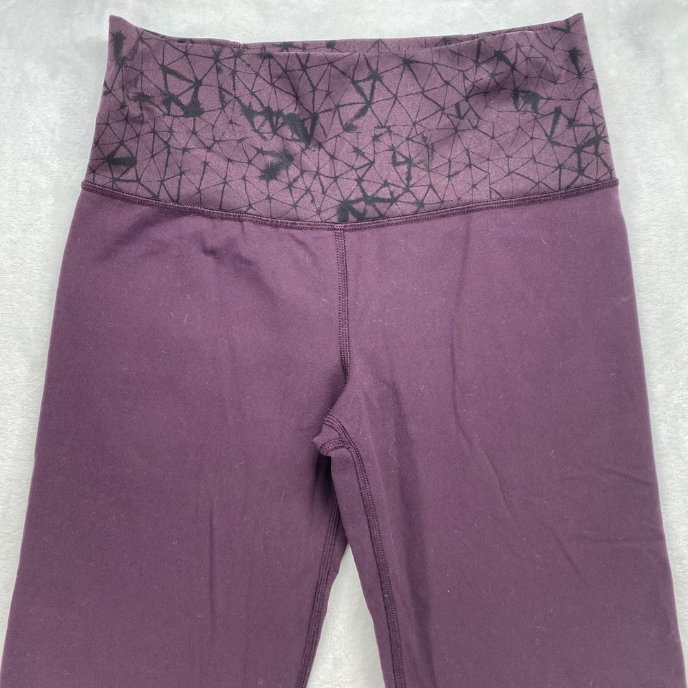 Lululemon Leggings Purple Geometric Print Athletic Yoga Pants Womens Size‎ 6 (S)